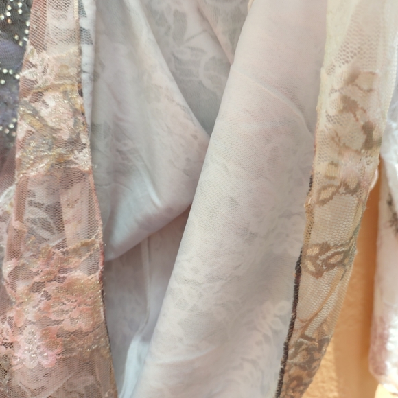 Brittany Black Women's Blouse Laced outer with printed floral size PM - Picture 9 of 12